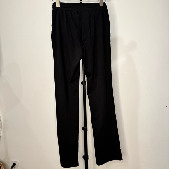 Vuori Women's Halo Wide Leg Flare Pant Front Seams Black Size XS X-Small VW425 - Picture 12 of 16